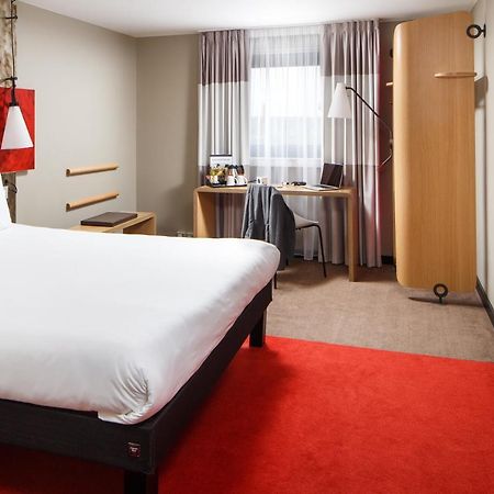 Ibis Hotel Northampton Centre Экстерьер фото