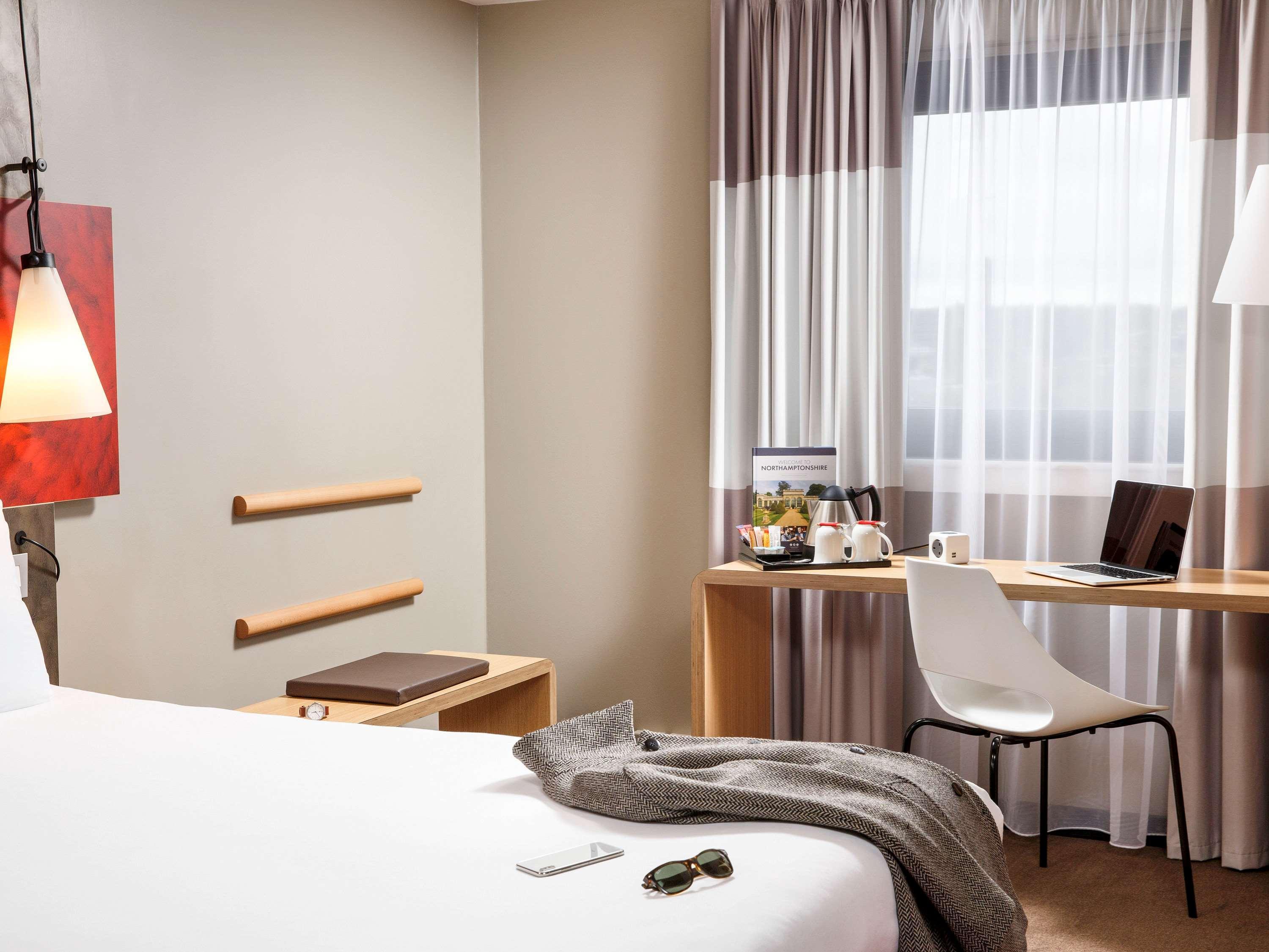 Ibis Hotel Northampton Centre Экстерьер фото