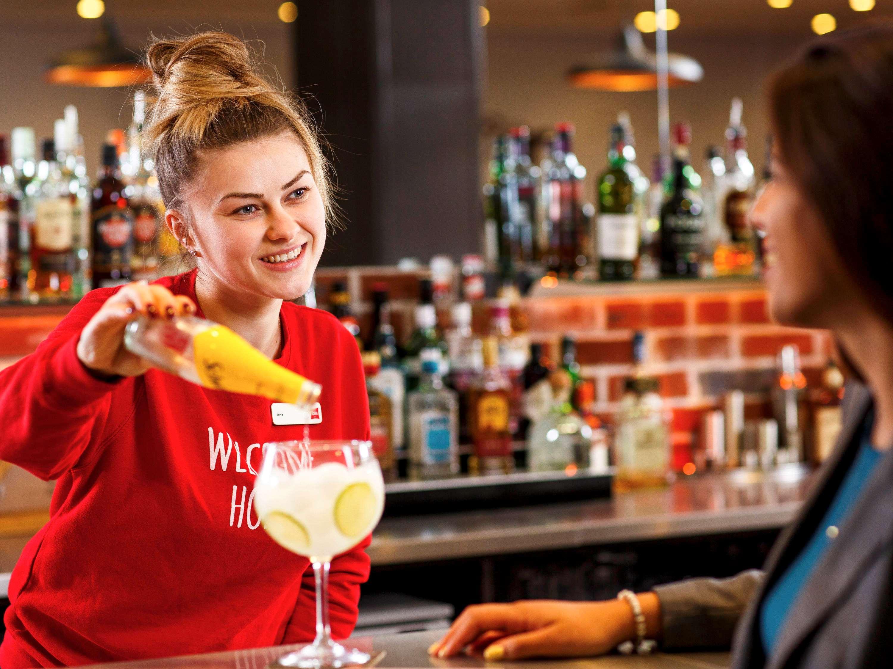 Ibis Hotel Northampton Centre Экстерьер фото