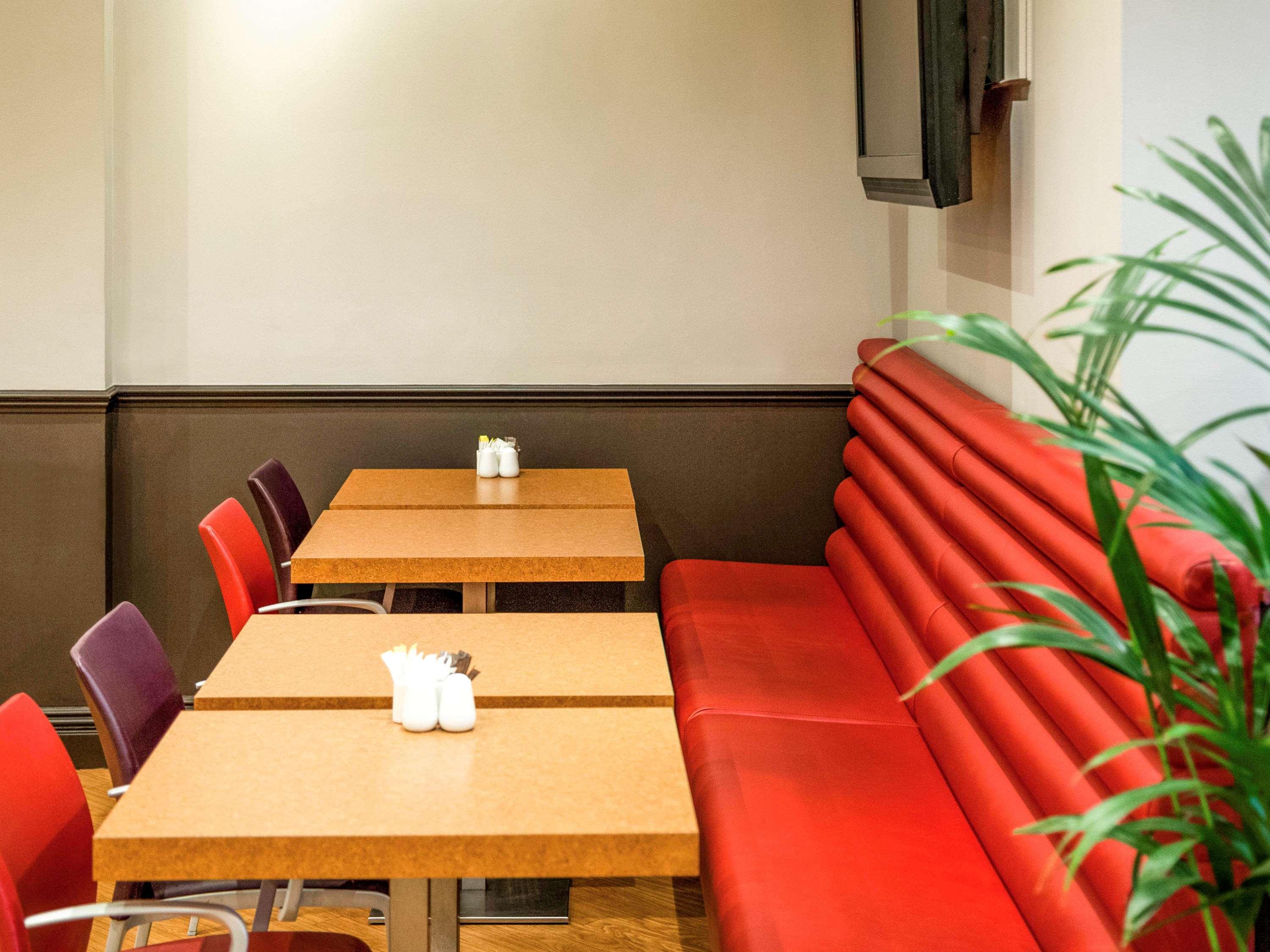 Ibis Hotel Northampton Centre Экстерьер фото