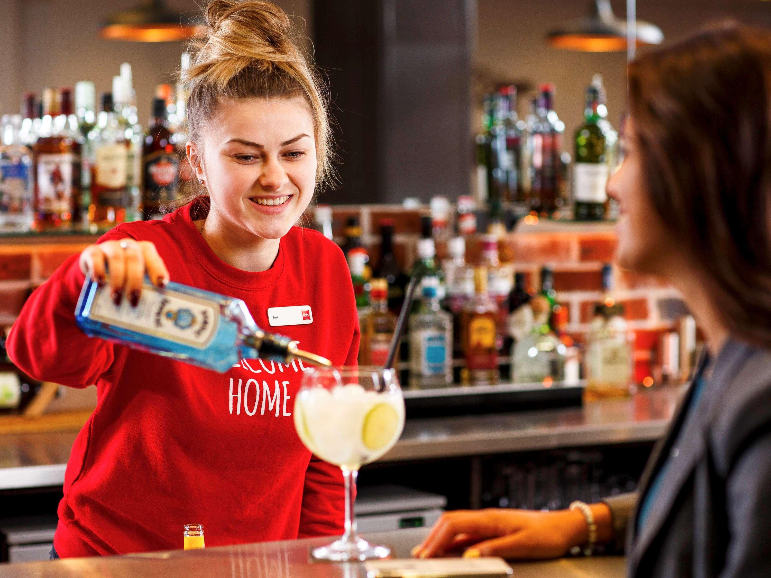 Ibis Hotel Northampton Centre Экстерьер фото