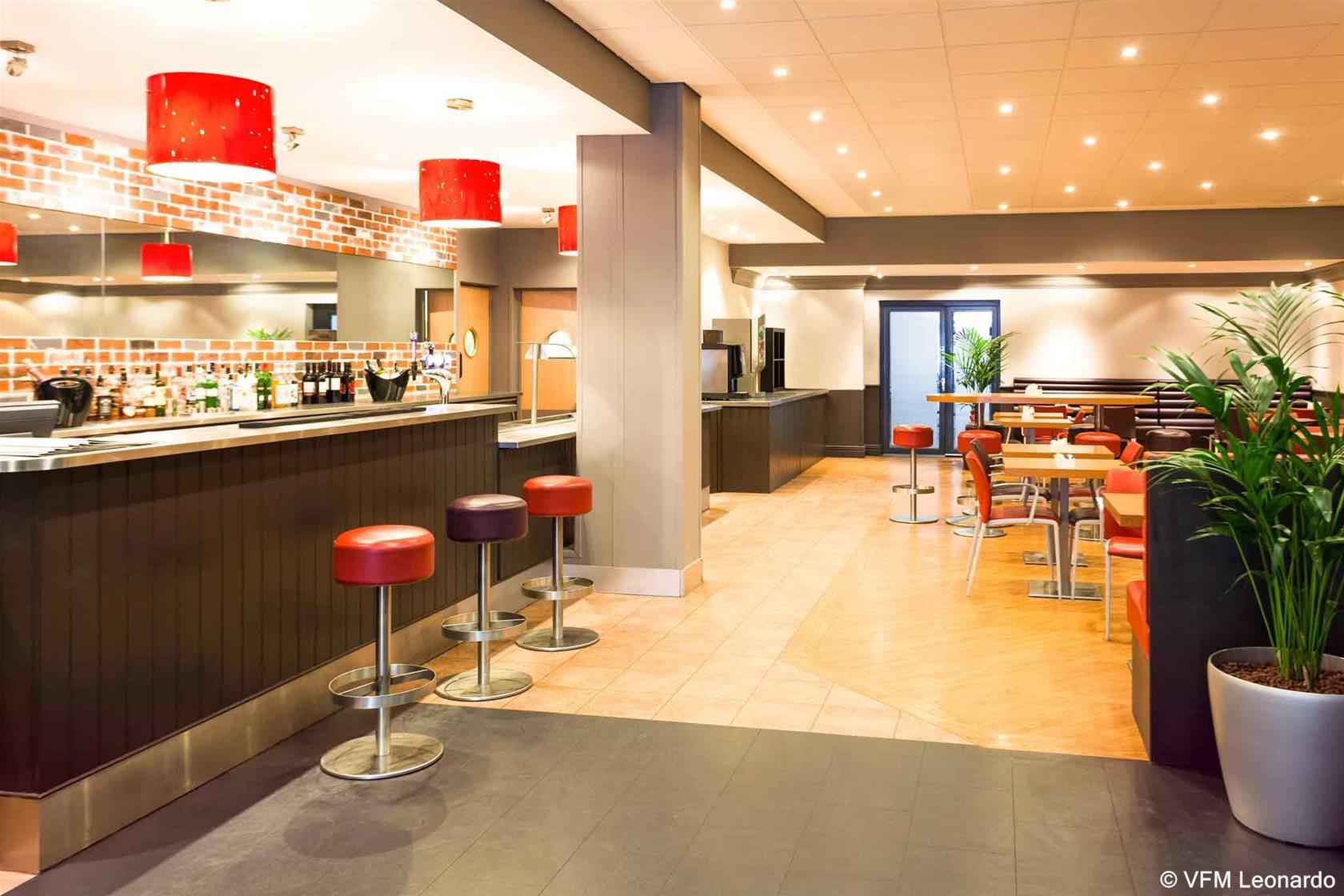 Ibis Hotel Northampton Centre Экстерьер фото