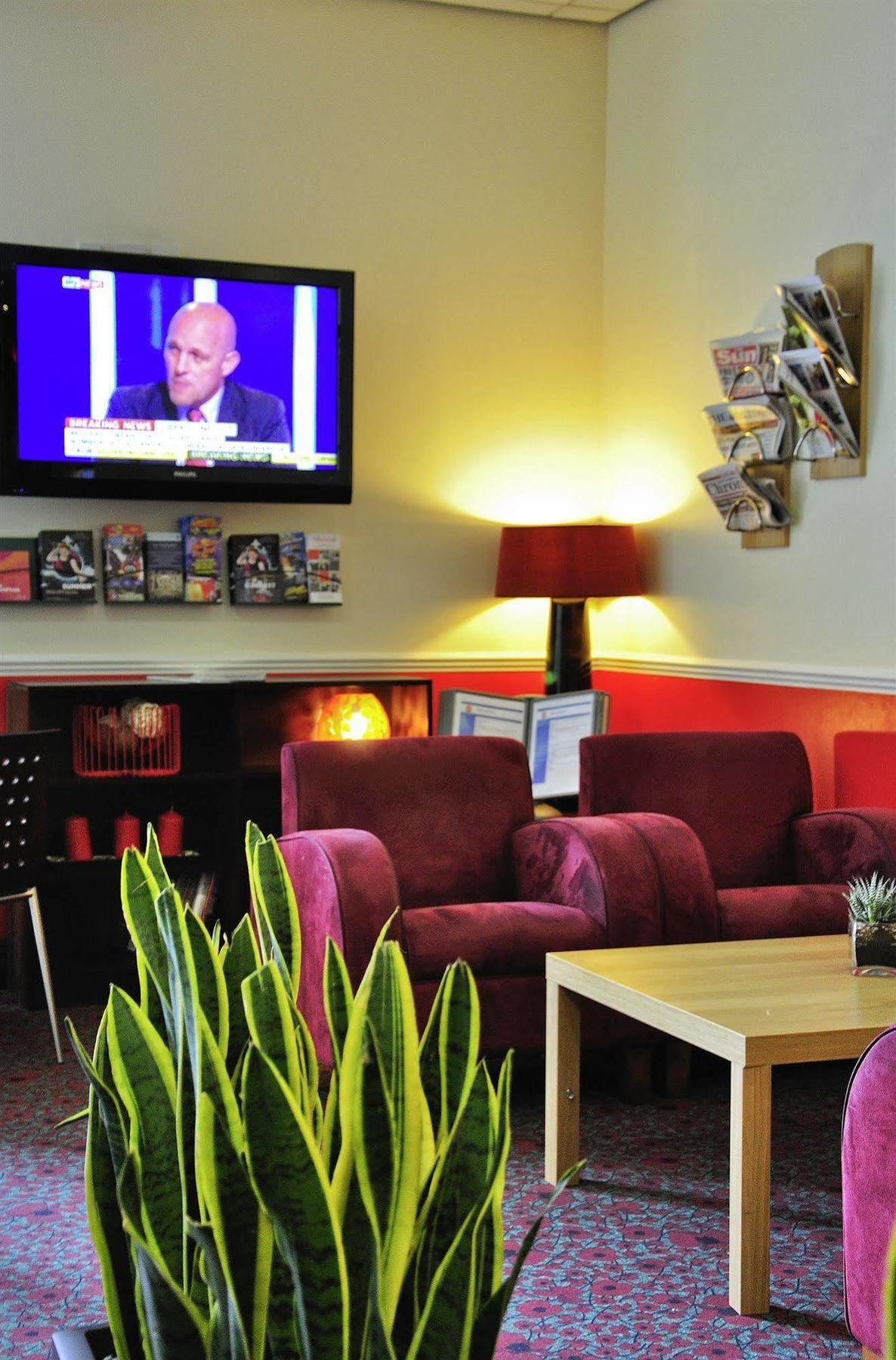 Ibis Hotel Northampton Centre Экстерьер фото