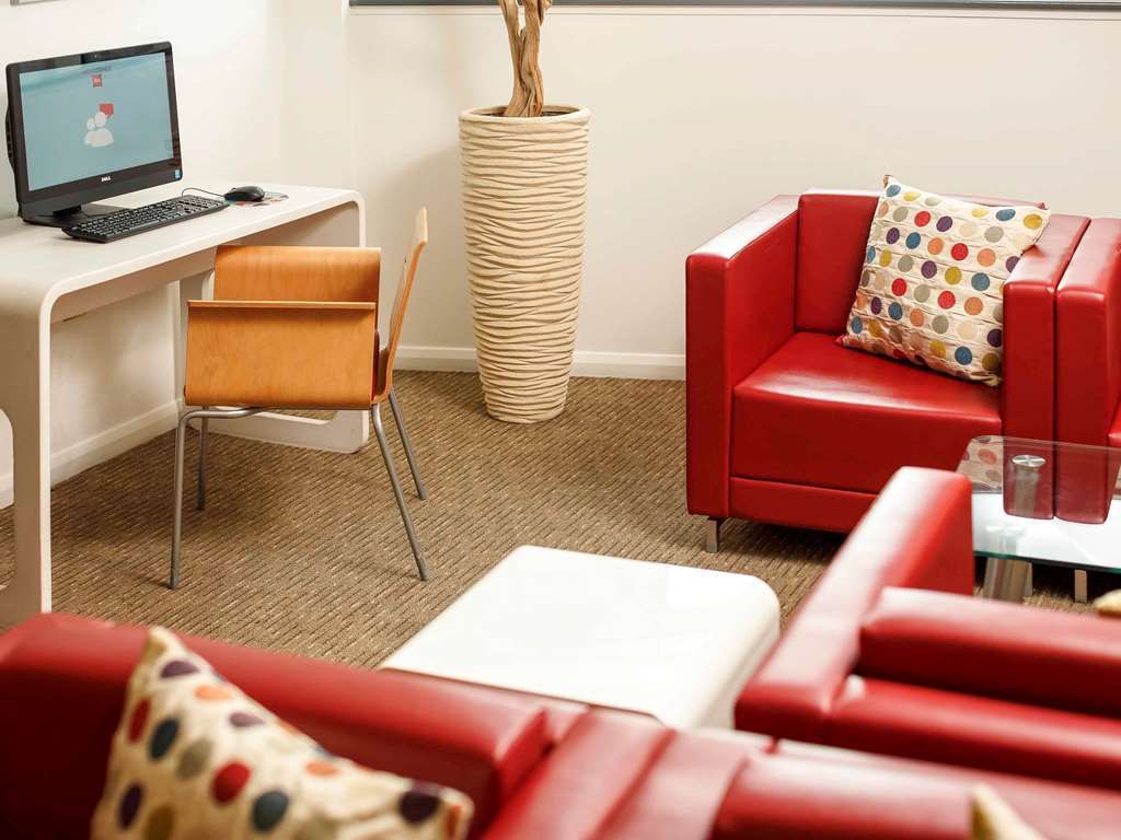 Ibis Hotel Northampton Centre Экстерьер фото